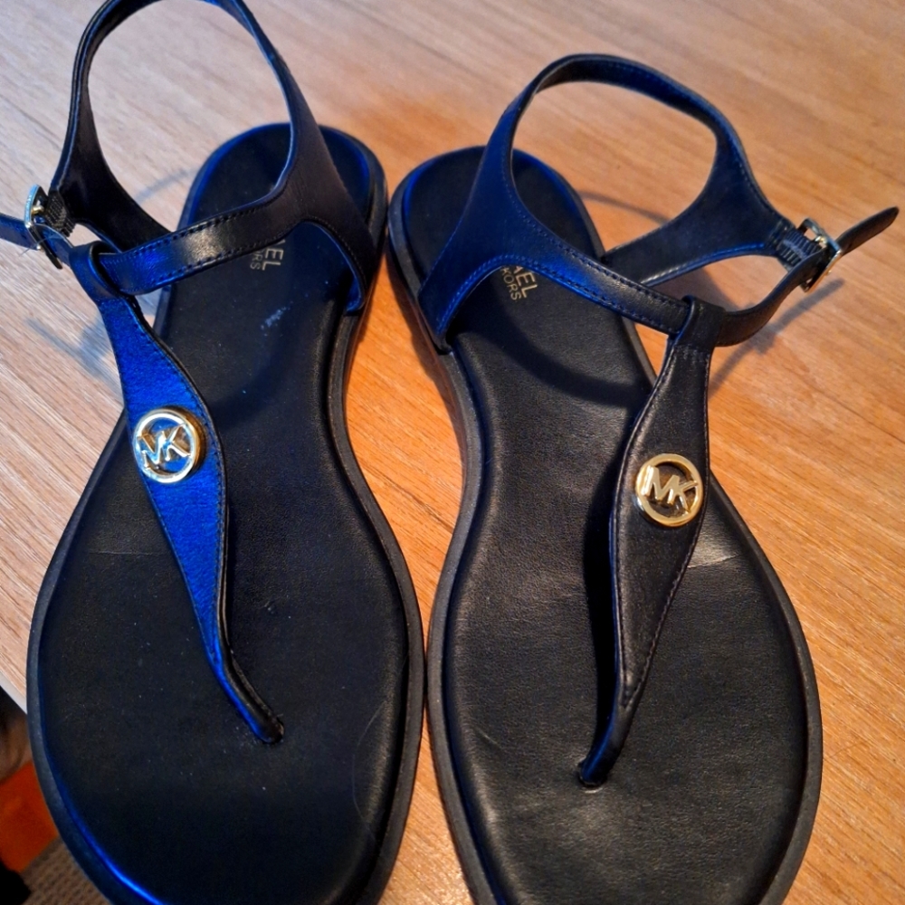 Micheal kors sandles